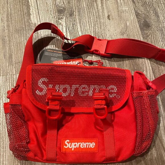 Supreme SS20 Waist Bag Red